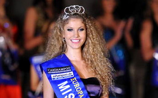 ���籭С����� 17�갢��͢��Ů��ھ�