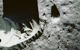 阿波罗11号航天员踏上月面
