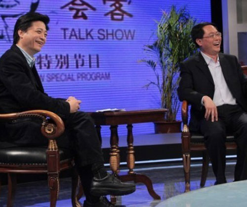 《小崔会客厅》专访新疆副书记车俊:深情讲述"兵团精神" 我们永远不能