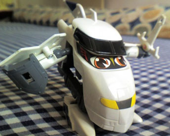 高铁侠》的汉化国产动画片涉嫌严重抄袭日本-搜狐文化频道