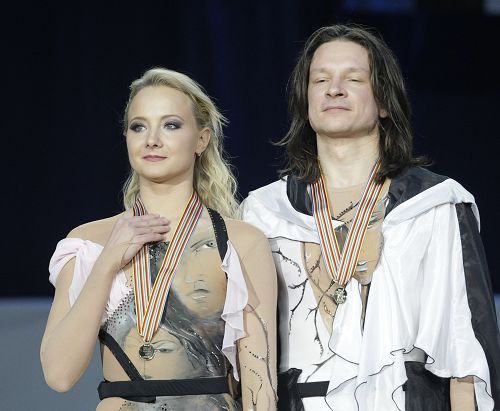 ��������