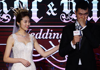 王仕鹏大婚当场洒泪 易建联携队友助兴